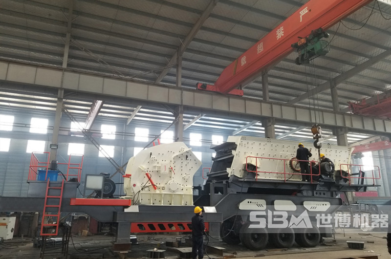 建筑垃圾專(zhuān)用破碎機生產(chǎn)車(chē)間