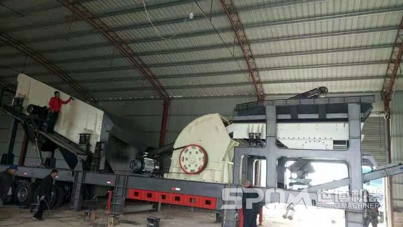 重錘破移動(dòng)破碎機